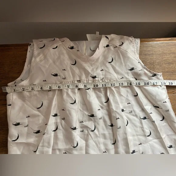 Anthropologie Nolita Silk Top Abstract Moon Print M